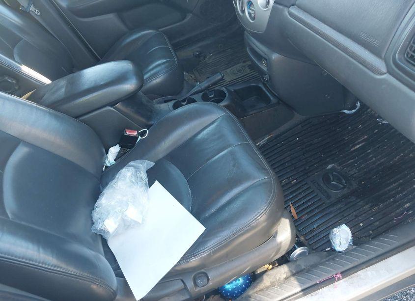 Photo 5 of 2004 Mazda Tribute ES V6 (VIN 4F2CZ06114KM10982)