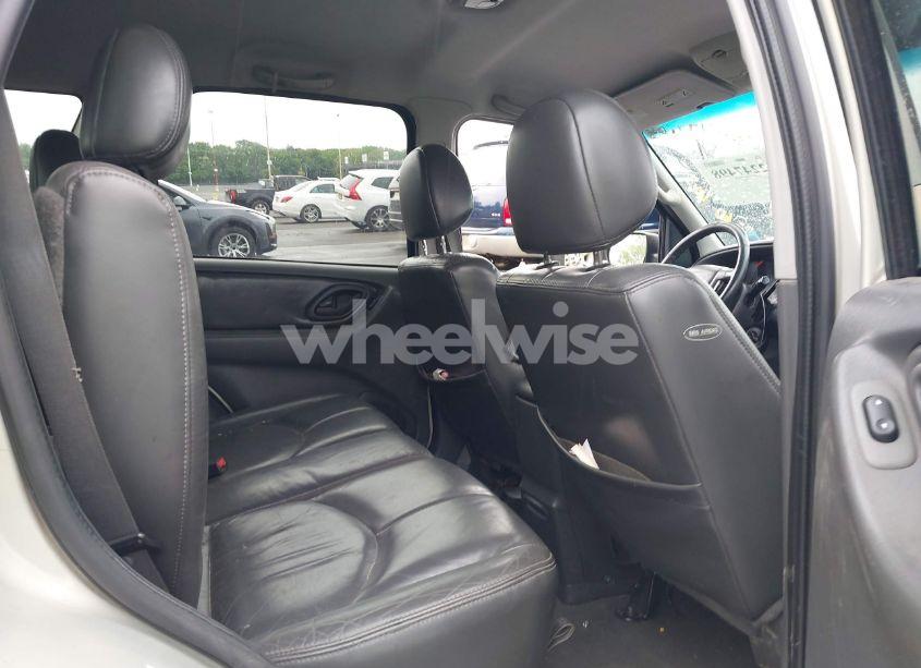 Photo 8 of 2003 Mazda Tribute ES V6 (VIN 4F2CZ06143KM16340)