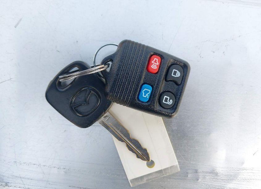 Photo 11 of 2003 Mazda Tribute ES V6 (VIN 4F2CZ06163KM56466)