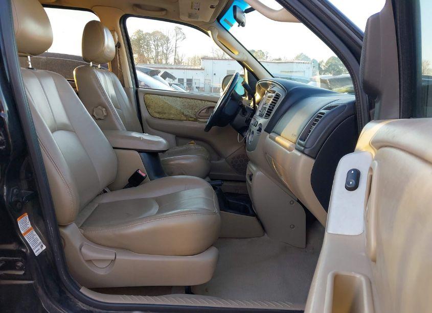 Photo 5 of 2004 Mazda Tribute ES V6 (VIN 4F2CZ06184KM06153)