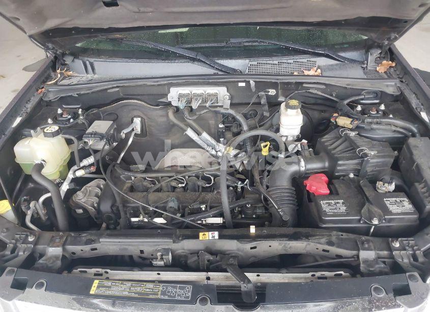 Photo 10 of 2008 Mazda Tribute I TOURING (VIN 4F2CZ92Z18KM05531)