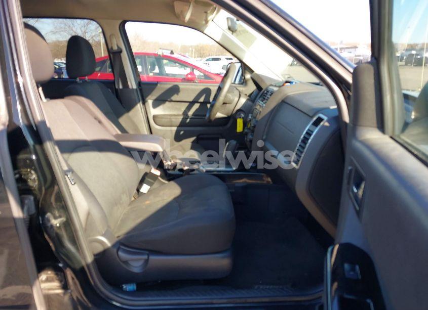 Photo 5 of 2008 Mazda Tribute I TOURING (VIN 4F2CZ92Z68KM21059)