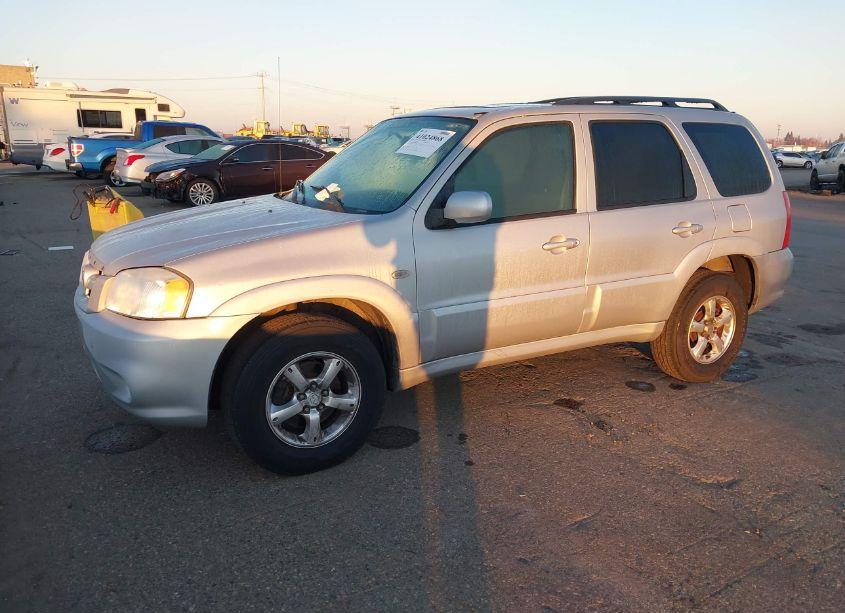 Photo 2 of 2005 Mazda Tribute S (VIN 4F2CZ94125KM28397)