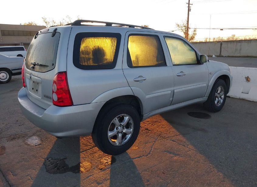 Photo 4 of 2005 Mazda Tribute S (VIN 4F2CZ94125KM28397)