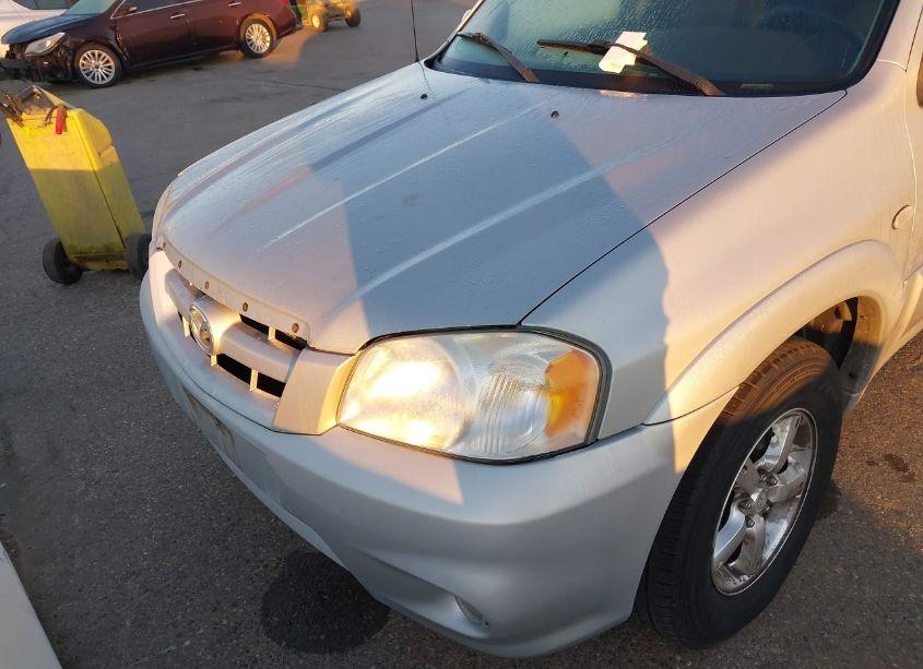 Photo 6 of 2005 Mazda Tribute S (VIN 4F2CZ94125KM28397)