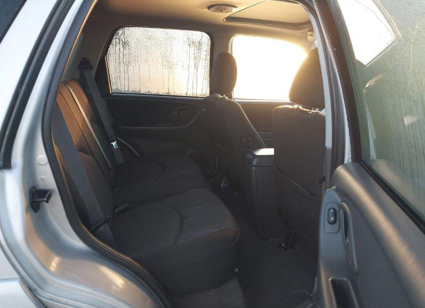 Photo 8 of 2005 Mazda Tribute S (VIN 4F2CZ94125KM28397)