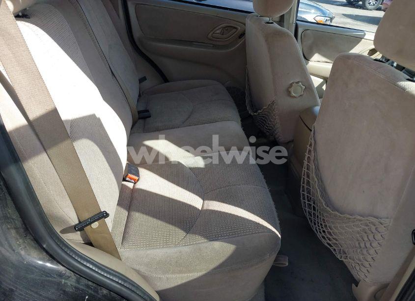 Photo 8 of 2004 Mazda Tribute LX V6 (VIN 4F2CZ941X4KM29568)