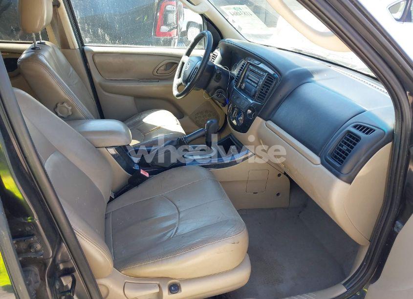 Photo 5 of 2005 Mazda Tribute S (VIN 4F2CZ96105KM00563)