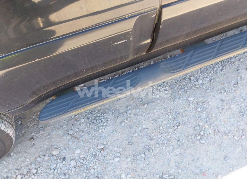 Photo 6 of 2005 Mazda Tribute S (VIN 4F2CZ96105KM00563)