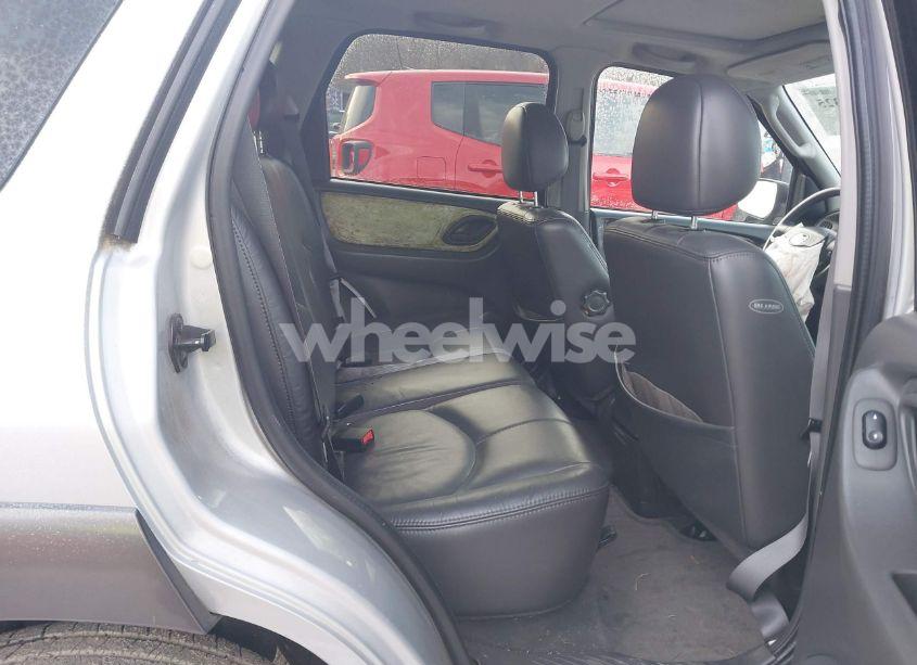 Photo 8 of 2004 Mazda Tribute ES V6 (VIN 4F2CZ96154KM18832)