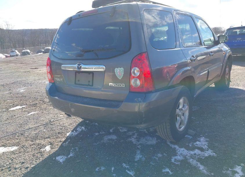 Photo 12 of 2005 Mazda Tribute S (VIN 4F2CZ96165KM07114)