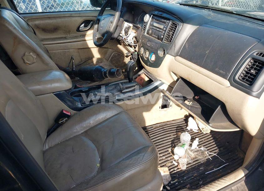 Photo 5 of 2005 Mazda Tribute S (VIN 4F2CZ96165KM54160)