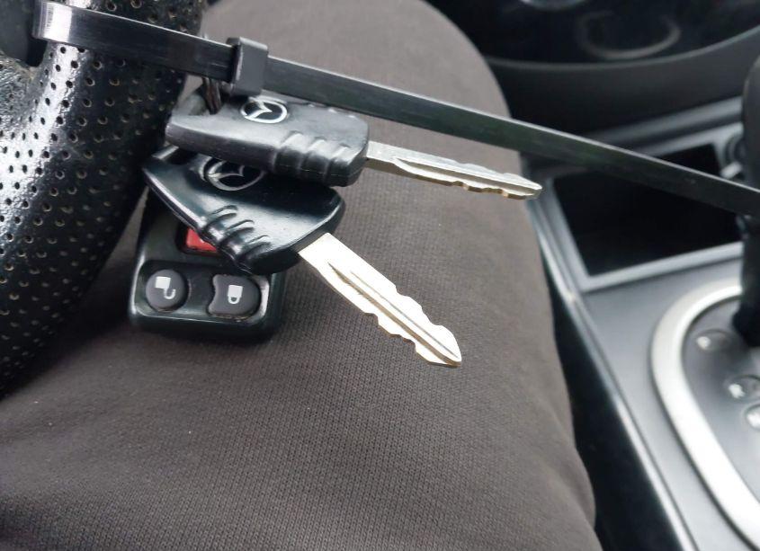 Photo 11 of 2005 Mazda Tribute S (VIN 4F2CZ96175KM09650)