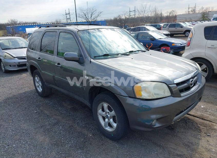 2005 Mazda Tribute S (VIN 4F2CZ96195KM38664) main photo