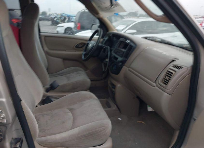 Photo 5 of 2001 Mazda Tribute DX V6 (VIN 4F2YU06131KM22583)