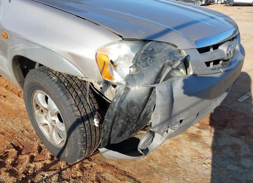 Photo 6 of 2001 Mazda Tribute DX V6 (VIN 4F2YU07111KM48436)