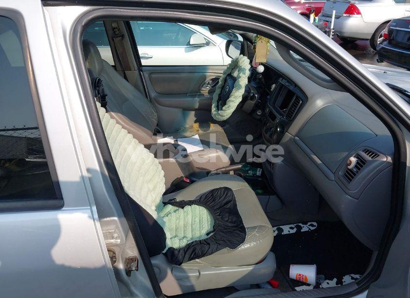 Photo 5 of 2001 Mazda Tribute ES V6/LX V6 (VIN 4F2YU08151KM06172)