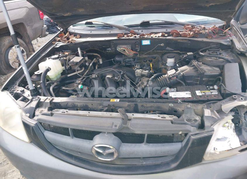 Photo 10 of 2001 Mazda Tribute ES V6/LX V6 (VIN 4F2YU08171KM01555)