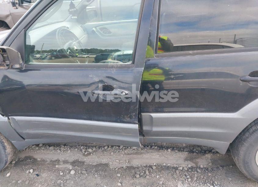 Photo 13 of 2001 Mazda Tribute ES V6/LX V6 (VIN 4F2YU08171KM01555)