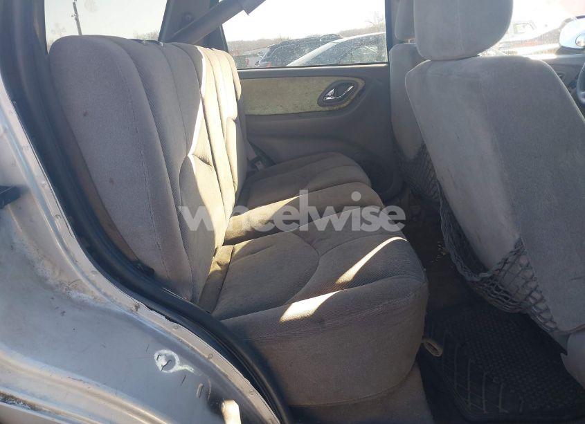 Photo 8 of 2002 Mazda Tribute ES V6/LX V6 (VIN 4F2YU081X2KM33854)