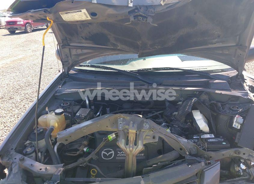 Photo 10 of 2002 Mazda Tribute ES V6/LX V6 (VIN 4F2YU09182KM27064)