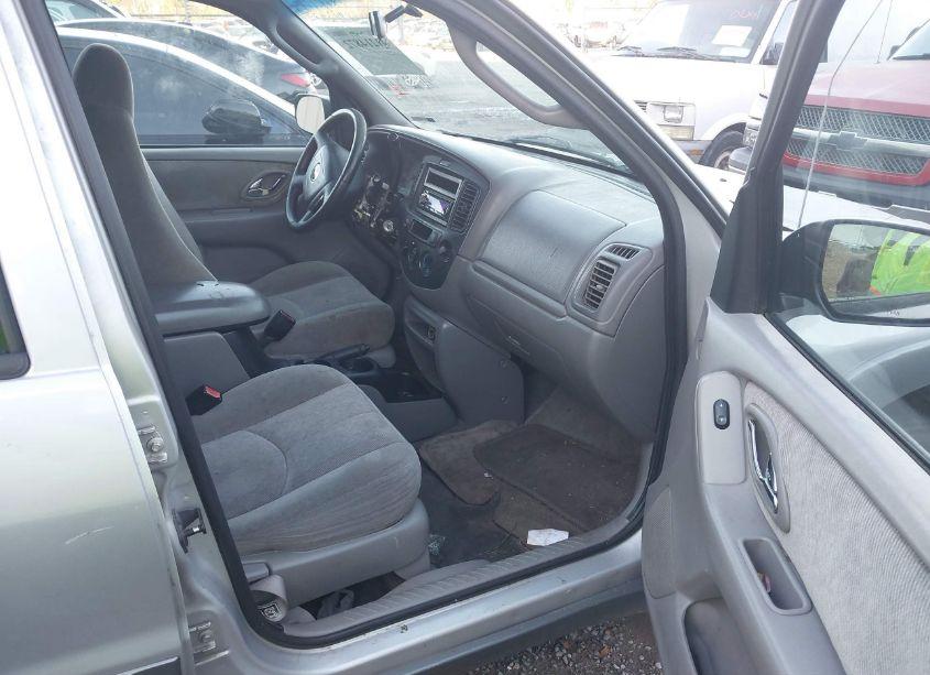 Photo 5 of 2001 Mazda Tribute (VIN 4F2YU09191KM29551)
