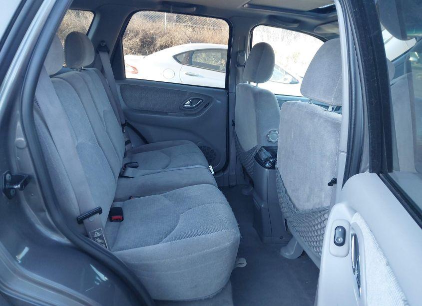 Photo 8 of 2002 Mazda Tribute ES V6/LX V6 (VIN 4F2YU09192KM32662)