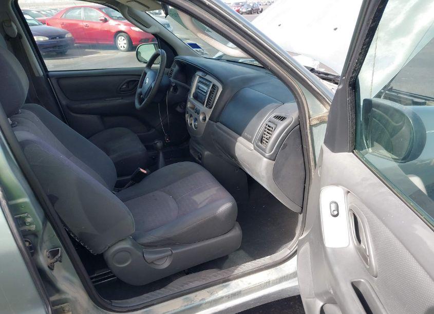 Photo 5 of 2004 Mazda Tribute DX (VIN 4F2YZ02B04KM07592)