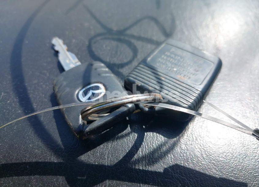 Photo 11 of 2006 Mazda Tribute I (VIN 4F2YZ02Z06KM26613)