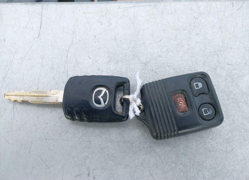 Photo 11 of 2006 Mazda Tribute I (VIN 4F2YZ02Z16KM27589)