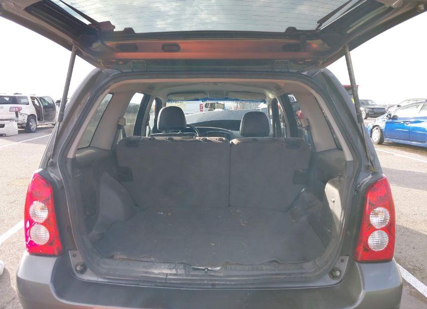 Photo 18 of 2006 Mazda Tribute I (VIN 4F2YZ02Z16KM27589)