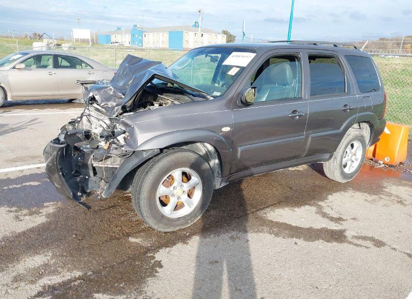 Photo 2 of 2006 Mazda Tribute I (VIN 4F2YZ02Z16KM27589)