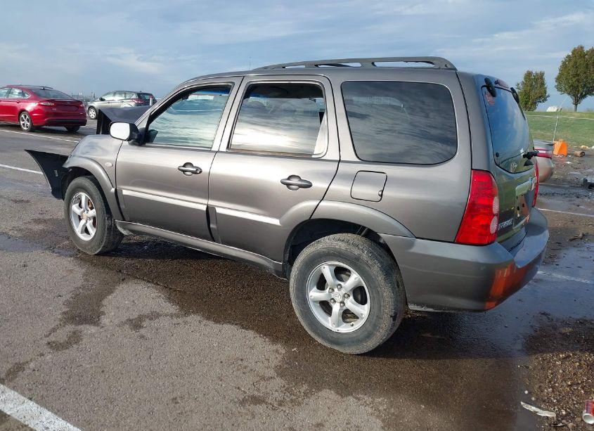 Photo 3 of 2006 Mazda Tribute I (VIN 4F2YZ02Z16KM27589)