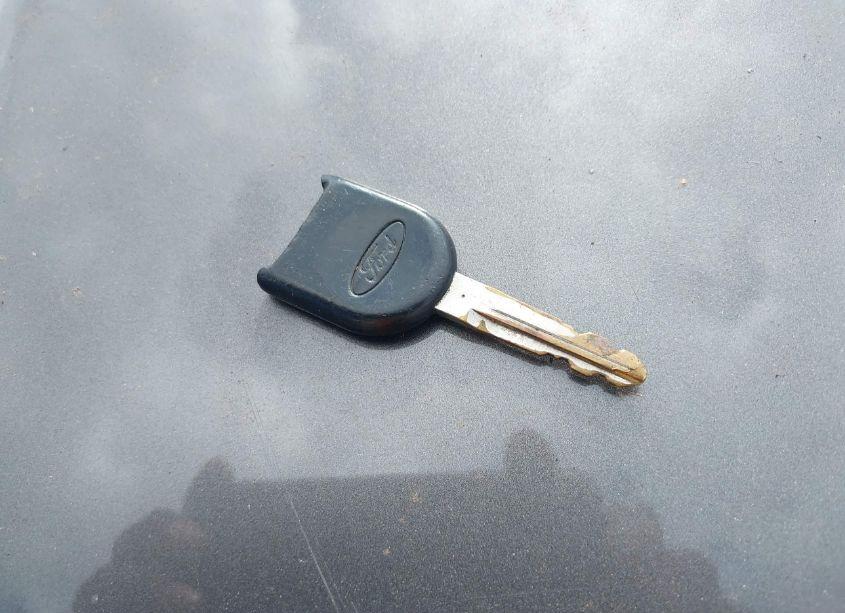 Photo 11 of 2005 Mazda Tribute I (VIN 4F2YZ02Z35KM06368)