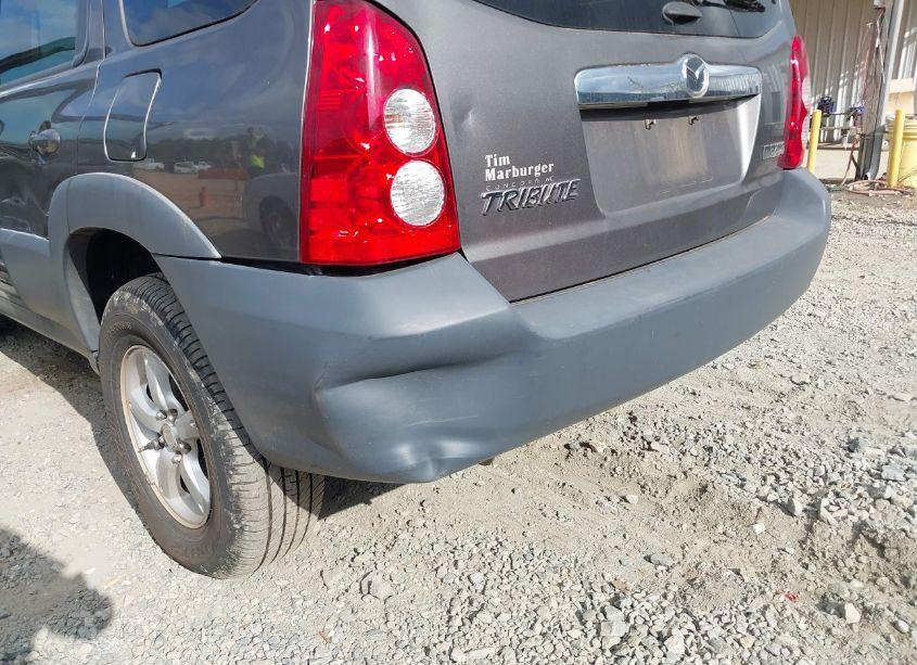 Photo 13 of 2005 Mazda Tribute I (VIN 4F2YZ02Z35KM06368)