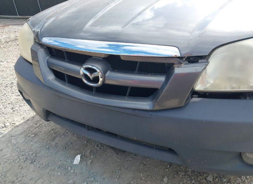 Photo 6 of 2005 Mazda Tribute I (VIN 4F2YZ02Z35KM06368)