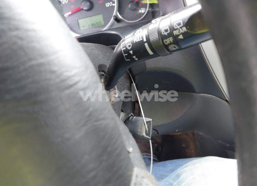 Photo 11 of 2005 Mazda Tribute I (VIN 4F2YZ02Z35KM43193)