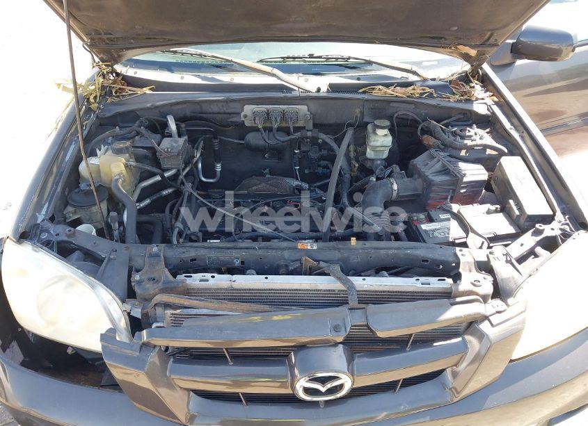 Photo 10 of 2006 Mazda Tribute I (VIN 4F2YZ02Z36KM29148)