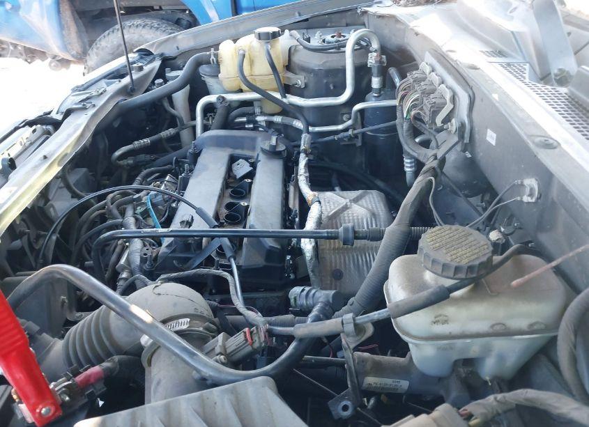 Photo 10 of 2006 Mazda Tribute I (VIN 4F2YZ02Z46KM35024)