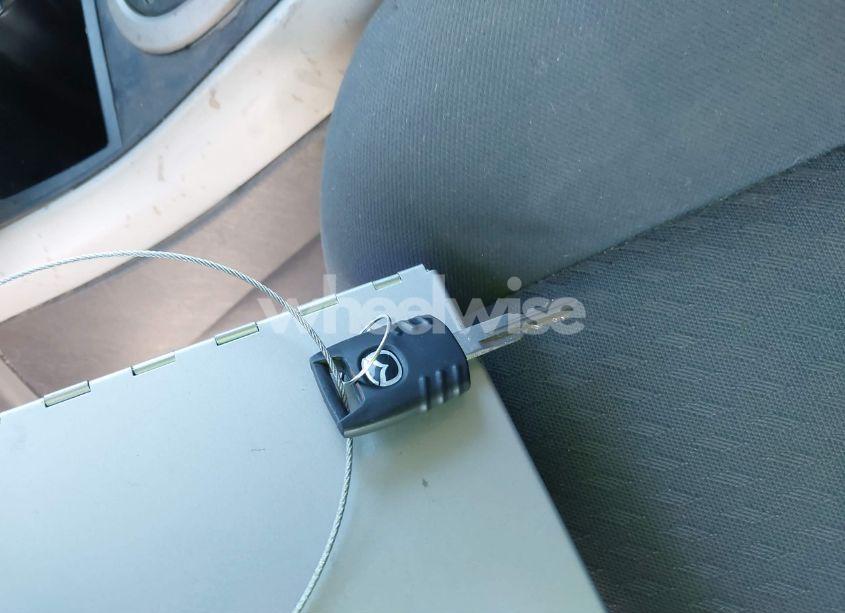 Photo 11 of 2005 Mazda Tribute I (VIN 4F2YZ02Z55KM31269)