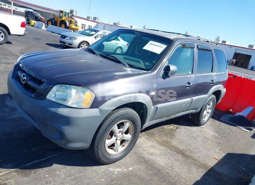 Photo 2 of 2005 Mazda Tribute I (VIN 4F2YZ02Z55KM31269)