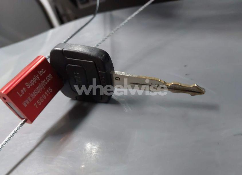 Photo 11 of 2006 Mazda Tribute I (VIN 4F2YZ02Z56KM11007)