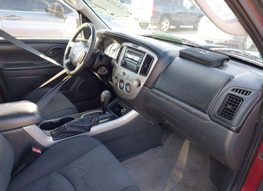 Photo 5 of 2006 Mazda Tribute I (VIN 4F2YZ02Z66KM36353)