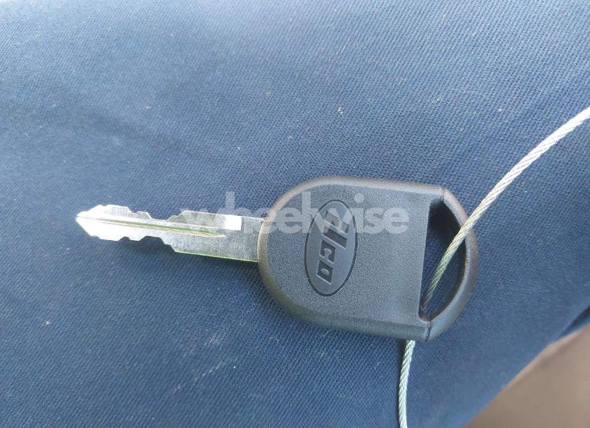 Photo 11 of 2005 Mazda Tribute I (VIN 4F2YZ02Z75KM36490)