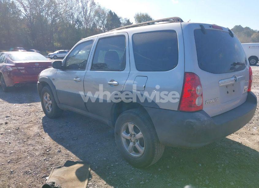 Photo 3 of 2005 Mazda Tribute I (VIN 4F2YZ02Z75KM54858)
