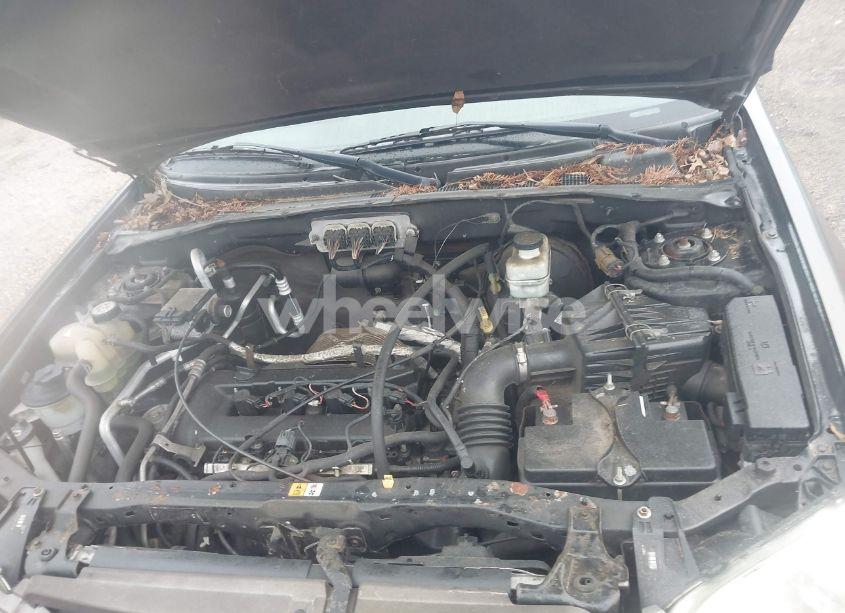 Photo 10 of 2006 Mazda Tribute I (VIN 4F2YZ02Z76KM18492)