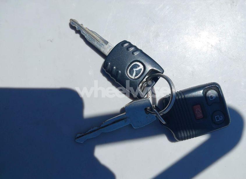 Photo 11 of 2006 Mazda Tribute I (VIN 4F2YZ02Z76KM34594)