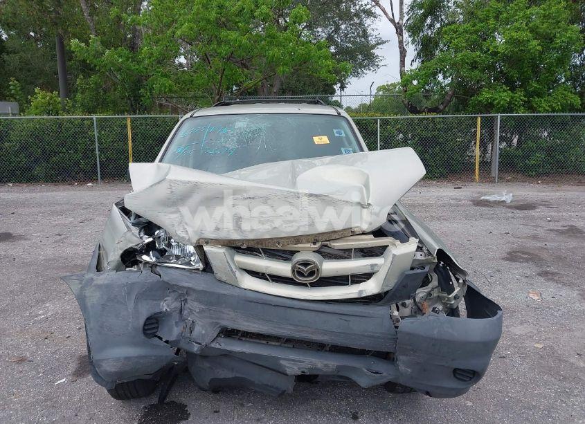 Photo 6 of 2006 Mazda Tribute I (VIN 4F2YZ02Z96KM02679)