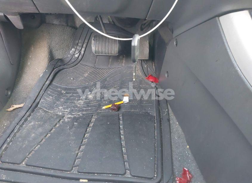 Photo 11 of 2006 Mazda Tribute I (VIN 4F2YZ02ZX6KM29048)