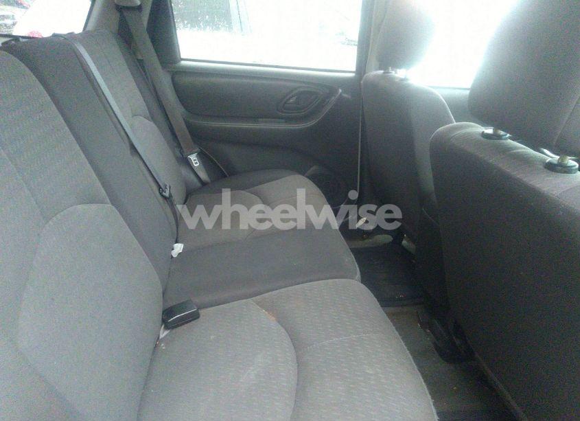 Photo 8 of 2006 Mazda Tribute I (VIN 4F2YZ02ZX6KM29048)